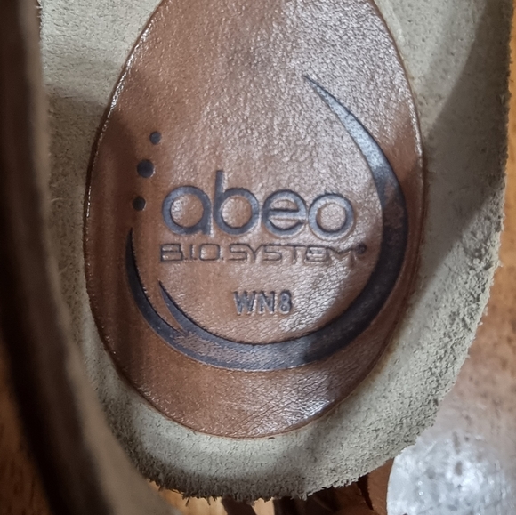 Abeo Bio System Leather Tan Heeled Sandals with Tassels - Picture 10 of 11